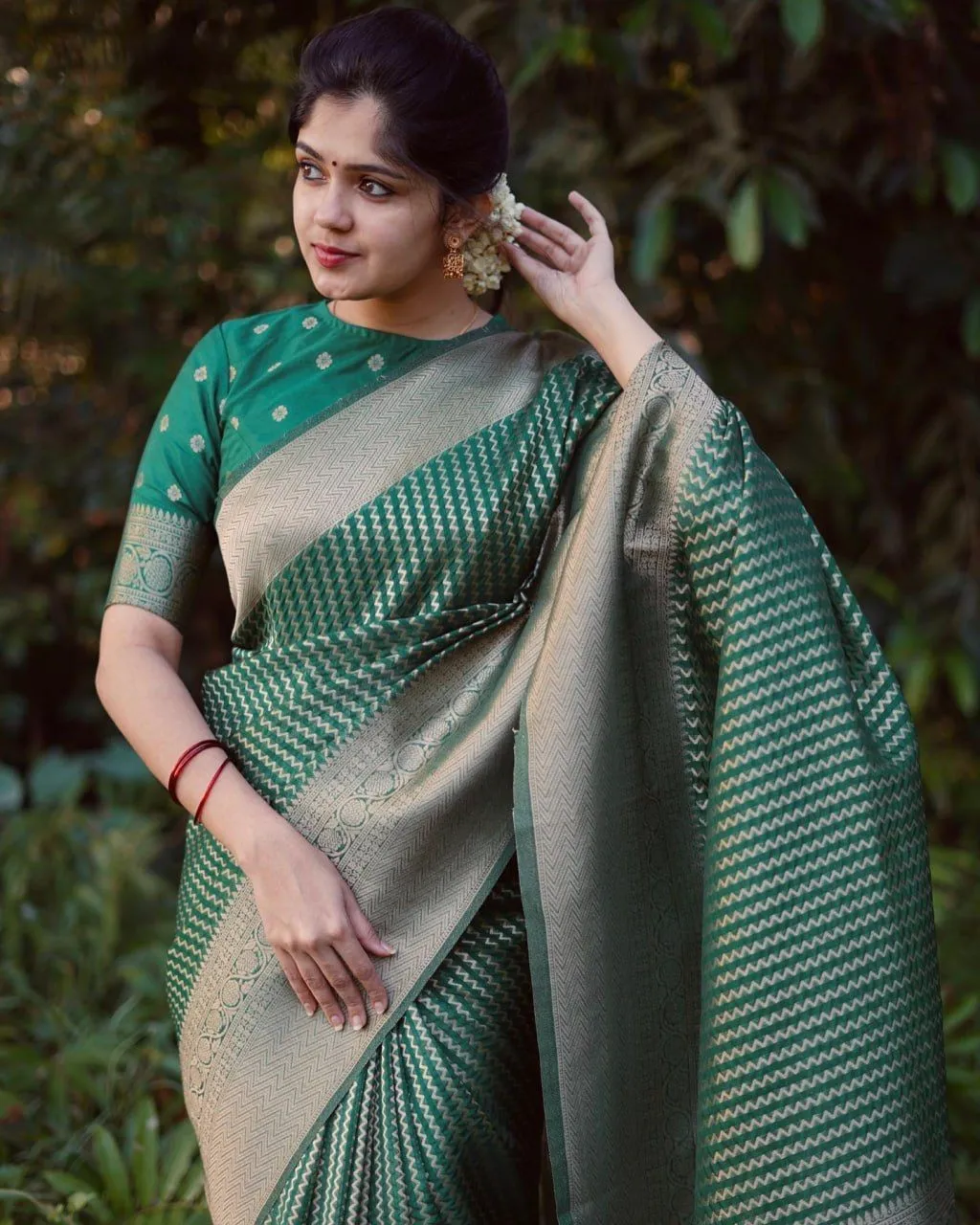 Party Wear Soft Lichi Silk Saree For Women's